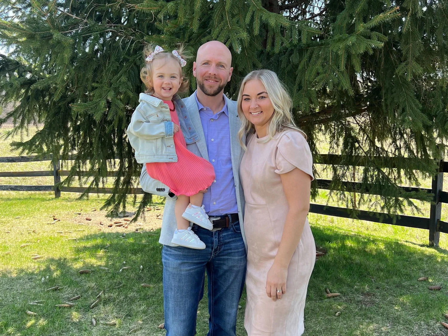 Mayberry Acres family farm owners in Middlebury Indiana